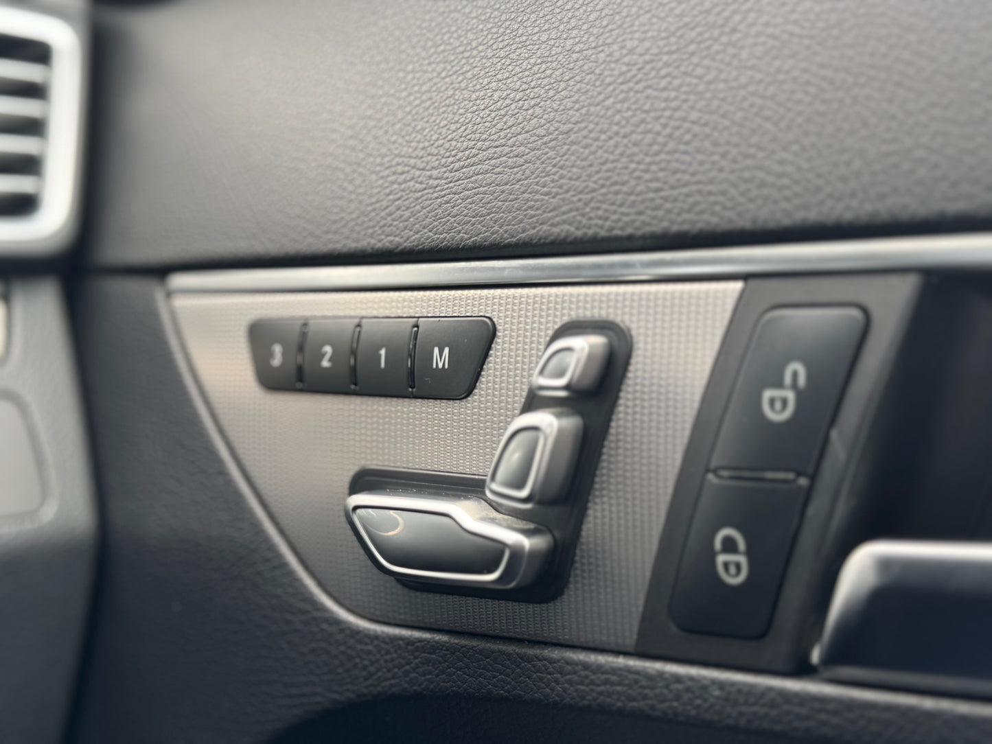 2015 Mercedes-Benz E-Class E250 Auto