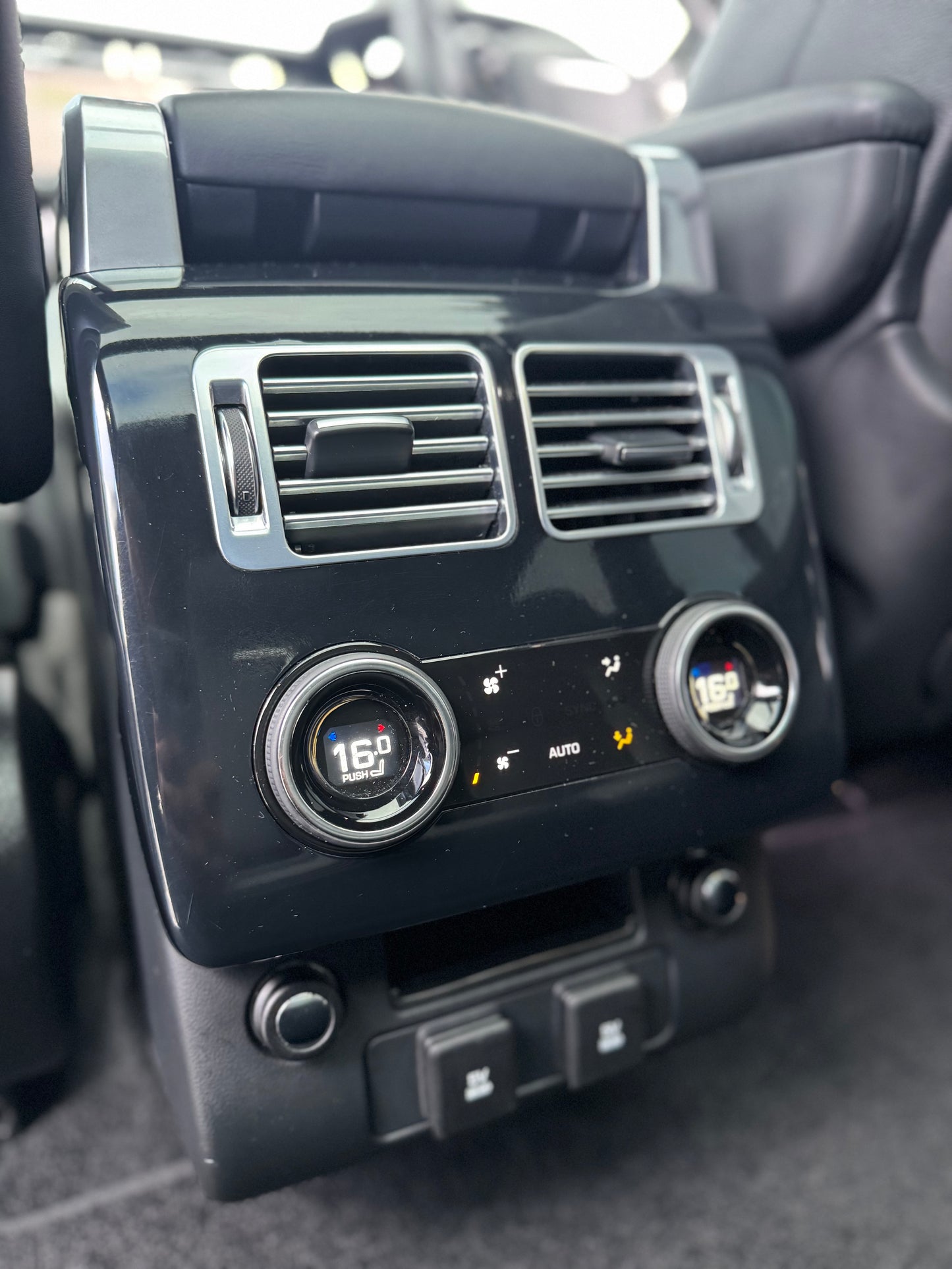 2019 RANGE ROVER RANGE ROVER VOGUE SE SDV8 (250kW) LG MY19