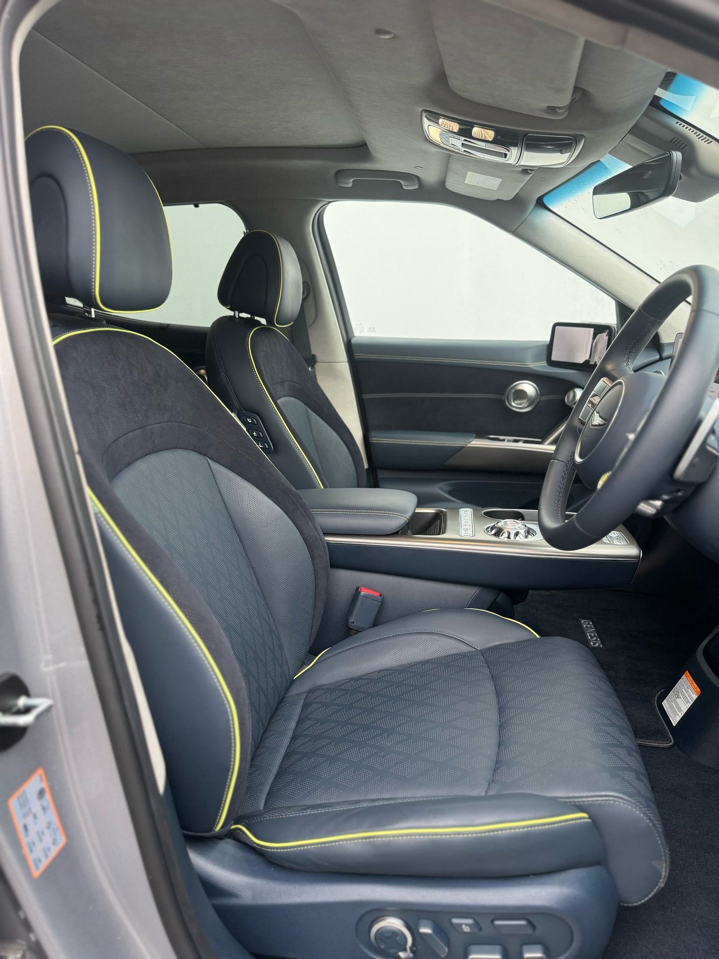 2023 GENESIS GV60 PERFORMANCE LUX (AWD) JW.V2 MY23