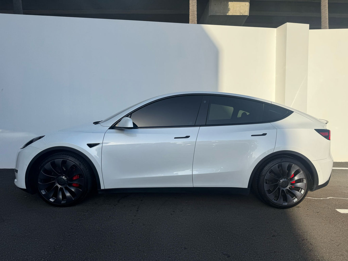 2023 TESLA MODEL Y PERFORMANCE MY23