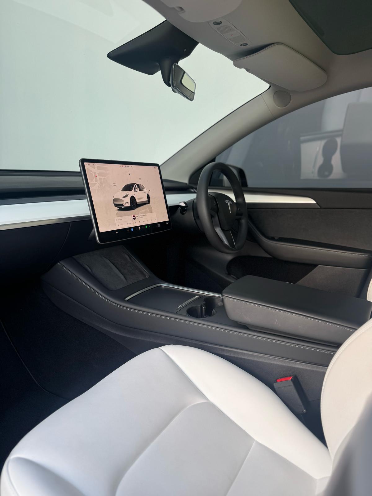 2023 TESLA MODEL Y PERFORMANCE MY23